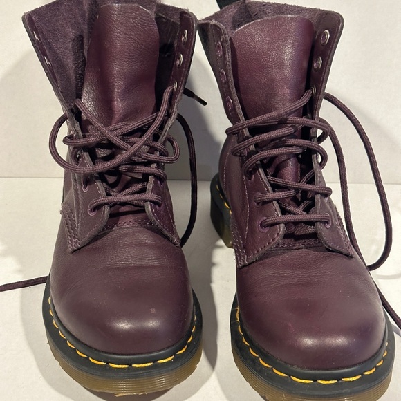 Dr. Martens Women's 1460 Vonda Mono Softy T Fashion Boot - Picture 2 of 10